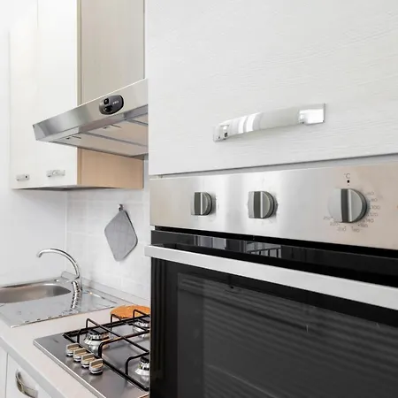 Il Cortiletto Modern Apartment *